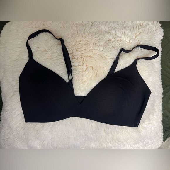Lululemon 32C Take Shape Bra Black Padded Cups Buttery Soft Fabric org. $68 - Picture 1 of 5